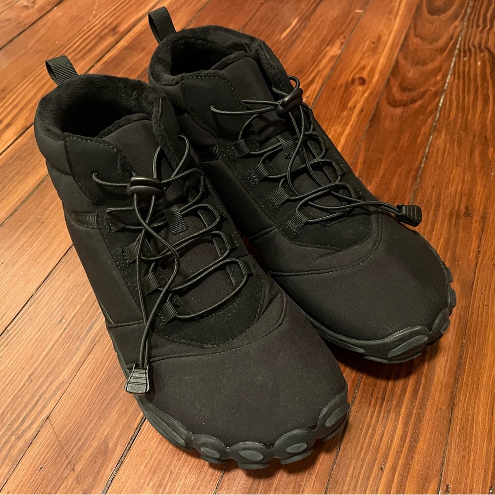 Minimalist winter boots - brand new
